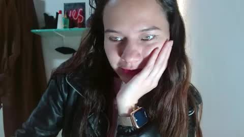 Snapshot of aishafuckaas chatting on 09.09.25 aishafuckaas online show from 09.09.25