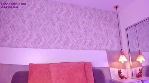 Aisha online show from 09.15.25