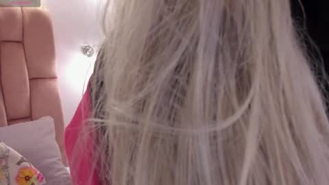 aisha online show from 10.19.25