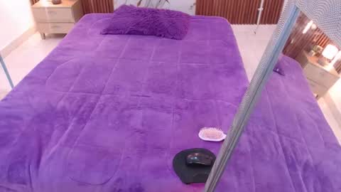 AIXA  online show from 10.03.25