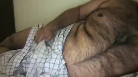 Snapshot of ajeeb_najeeb chatting on 04.06.26 BigHairyGuy online show from 04.06.26