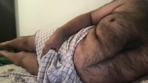 Snapshot of ajeeb_najeeb chatting on 04.10.26 BigHairyGuy online show from 04.10.26