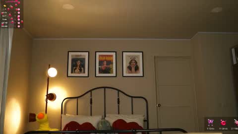 Snapshot of akame_s chatting on 03.07.25             online show from 03.07.25