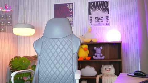 Snapshot of akame_s chatting on 03.09.25             online show from 03.09.25