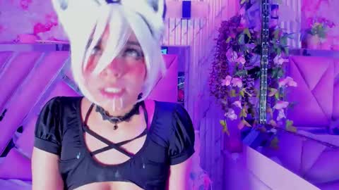 Snapshot of akane_hikari_ chatting on 10.11.25 akane hikari online show from 10.11.25