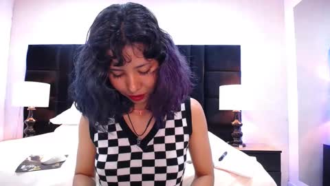 Snapshot of akane_uwu chatting on 02.16.25 A K A N E  U W U online show from 02.16.25