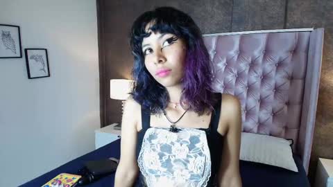 Snapshot of akane_uwu chatting on 02.18.25 A K A N E  U W U online show from 02.18.25
