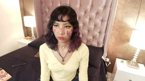Snapshot of akane_uwu chatting on 02.25.25 A K A N E  U W U online show from 02.25.25