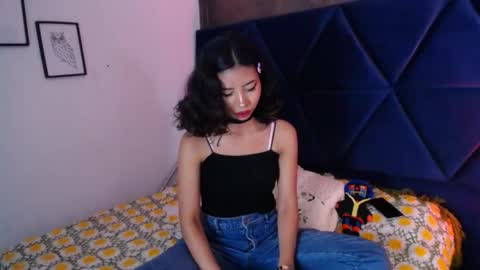 Snapshot of akane_uwu chatting on 10.03.25 A K A N E  U W U online show from 10.03.25