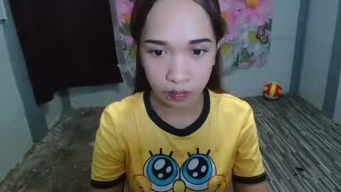 Snapshot of akari_yui chatting on 06.03.26 REA online show from 06.03.26
