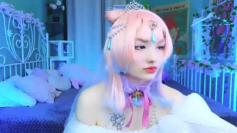 Akemi online show from 02.21.25