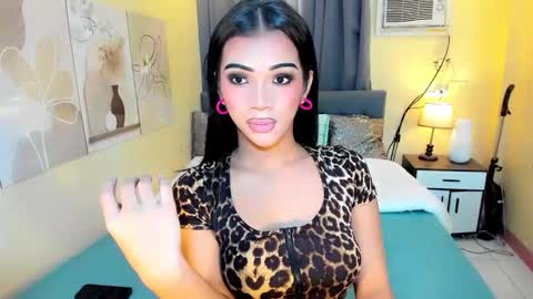 Snapshot of akira_heleana_nastyxx chatting on 09.15.25 AYESHA CUTE NOT INTO CHEAP online show from 09.15.25