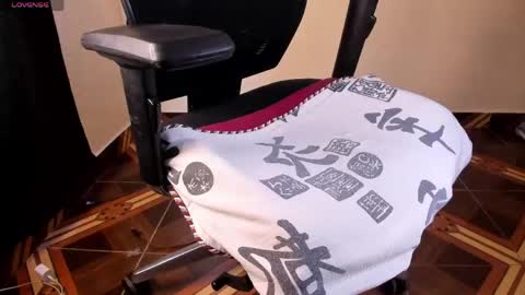 Snapshot of akira_tattoo chatting on 05.09.26 Akira online show from 05.09.26