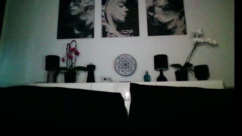 Snapshot of akiramihaela chatting on 09.18.25 MIHAELA online show from 09.18.25