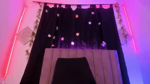 akirastone_ online show from 09.24.25