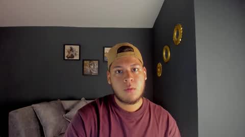 Snapshot of akon_2 chatting on 02.25.26 Akoon online show from 02.25.26