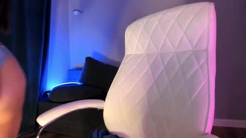 Akura is here 3 online show from 11.15.25