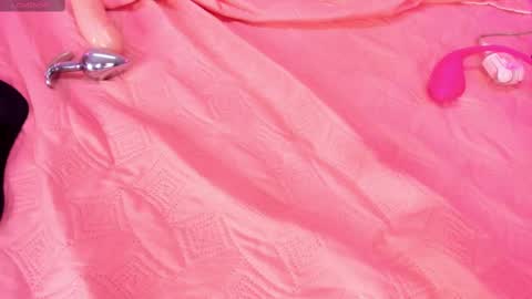 Alahia  online show from 02.12.25