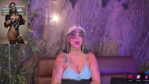 Snapshot of alahia_dangelo_ chatting on 10.22.25 ALAHIA online show from 10.22.25