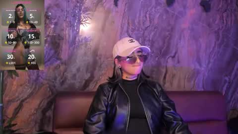 Snapshot of alahia_dangelo_ chatting on 10.24.25 ALAHIA online show from 10.24.25