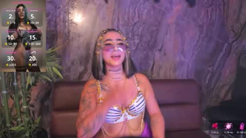 Snapshot of alahia_dangelo_ chatting on 10.31.25 ALAHIA online show from 10.31.25