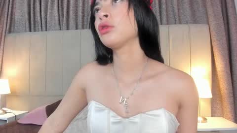Snapshot of alahia_hank chatting on 10.13.25 alahia_hank online show from 10.13.25