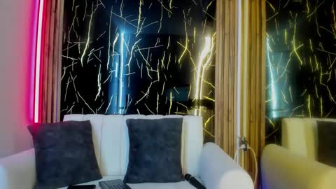 alahia_lee23_aws online show from 11.19.25