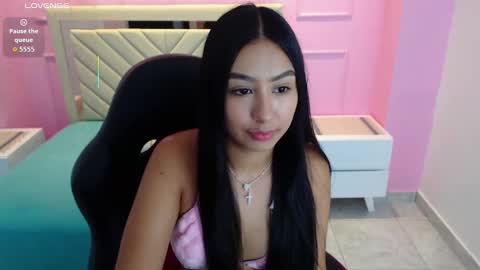 Snapshot of alahiacruz1 chatting on 10.01.25  A L A H I A  online show from 10.01.25