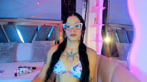 Snapshot of alahyapalmer_ chatting on 11.08.25 alahyapalmer_ online show from 11.08.25