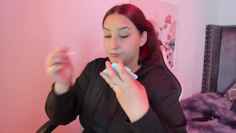 Alaia Carter online show from 10.17.25