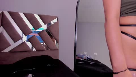 alaia_soto online show from 03.08.25