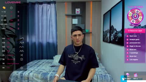 Alan  Kevin can we reach 100 thumbs up please guys  online show from 01.03.25