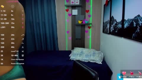 Alan  Kevin can we reach 100 thumbs up please guys  online show from 02.16.25