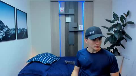 Alan  Kevin can we reach 100 thumbs up please guys  online show from 01.13.26