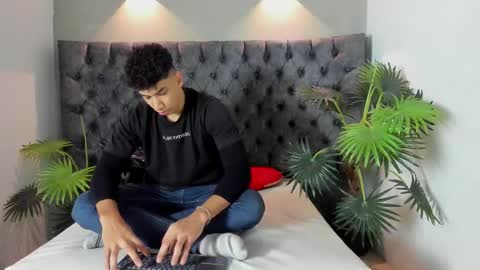 Alan online show from 10.31.25