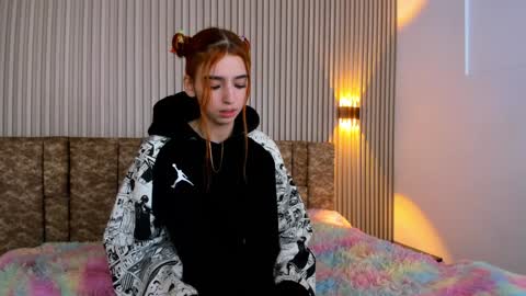 Snapshot of alana_333 chatting on 12.04.24 A L A N A online show from 12.04.24