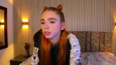 Snapshot of alana_333 chatting on 02.18.25 A L A N A online show from 02.18.25