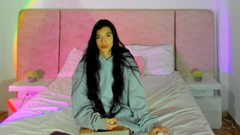             online show from 01.02.25