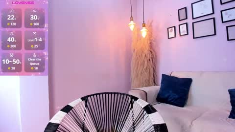 Snapshot of alana__rossetti chatting on 09.23.25 Alana online show from 09.23.25