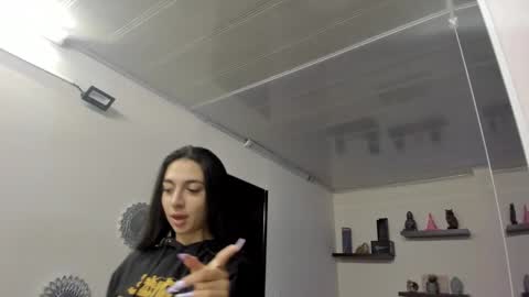 Maeve  online show from 12.22.24