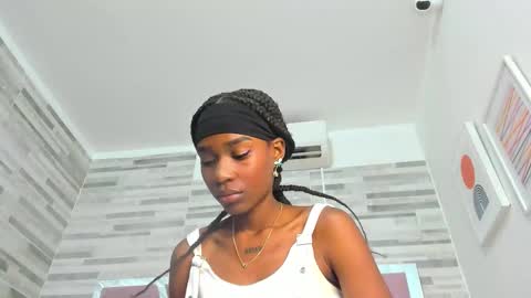 Alana online show from 10.18.25