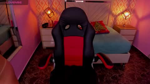  ALANA online show from 12.20.25