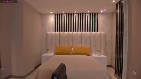 Alana online show from 10.20.25