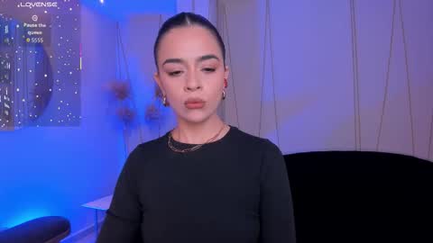 Alana online show from 12.19.25