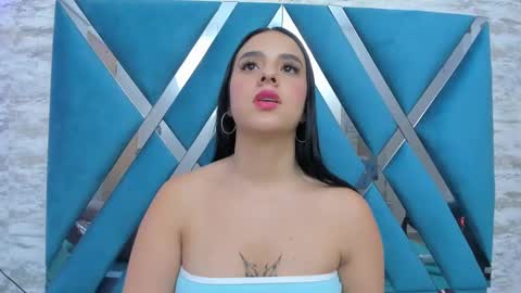Alana Flores online show from 02.13.25