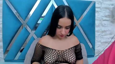 Alana Flores online show from 02.25.25