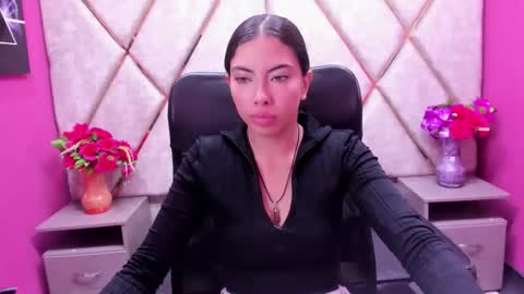 Alana hot online show from 12.14.25