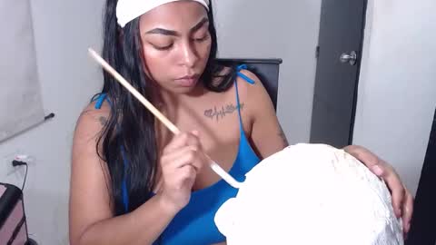 Snapshot of alanajonees chatting on 12.06.24 alanajonees online show from 12.06.24