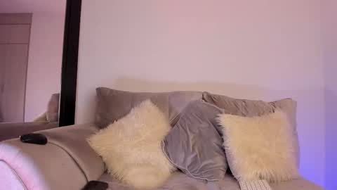 Alanna online show from 09.18.25