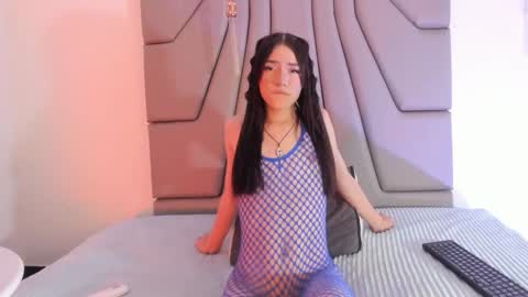 Alanaa Rosee  online show from 10.20.25